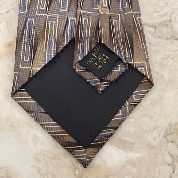 Guy Laroche 100% Silk Abstract Tie - Picture 4 of 5